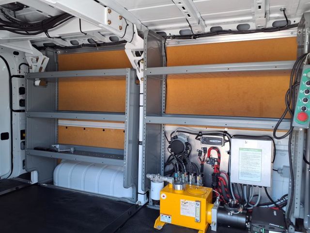 2018 Nissan NV Cargo 38' Bucket Van - 22831869 - 23