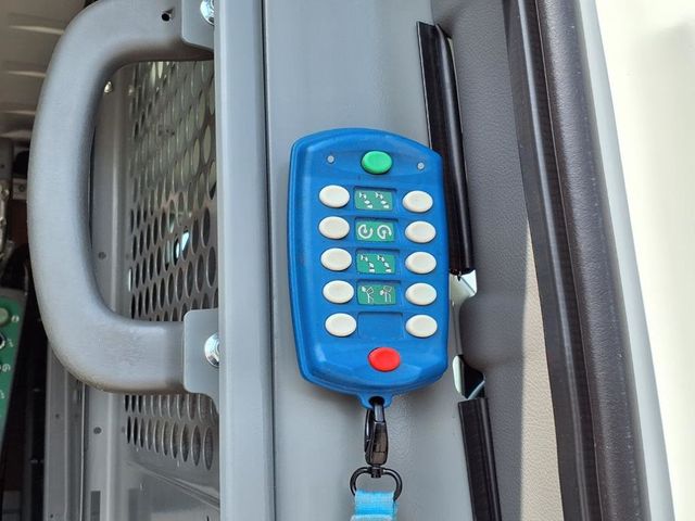 2018 Nissan NV Cargo 38' Bucket Van - 22831869 - 26