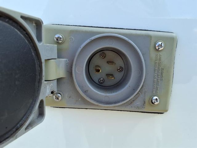 2018 Nissan NV Cargo 38' Bucket Van - 22831869 - 27