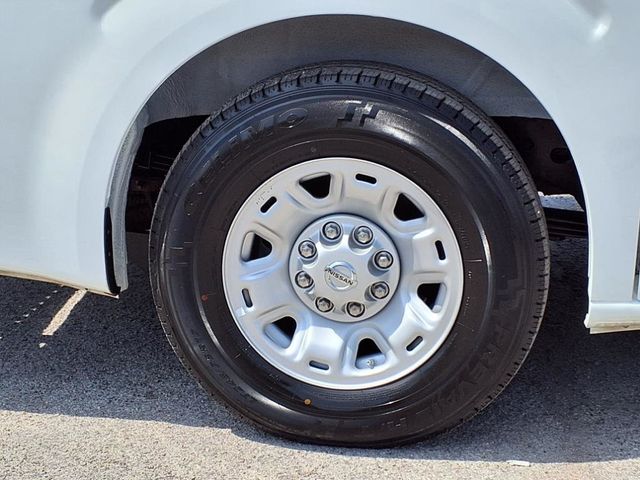 2018 Nissan NV Cargo 38' Bucket Van - 22831869 - 41