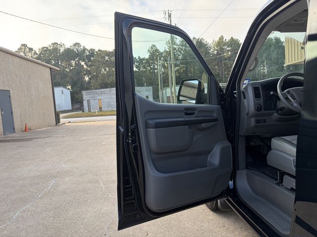 2018 Nissan NV Passenger 2018 Nissan Bus  - 22954729 - 21