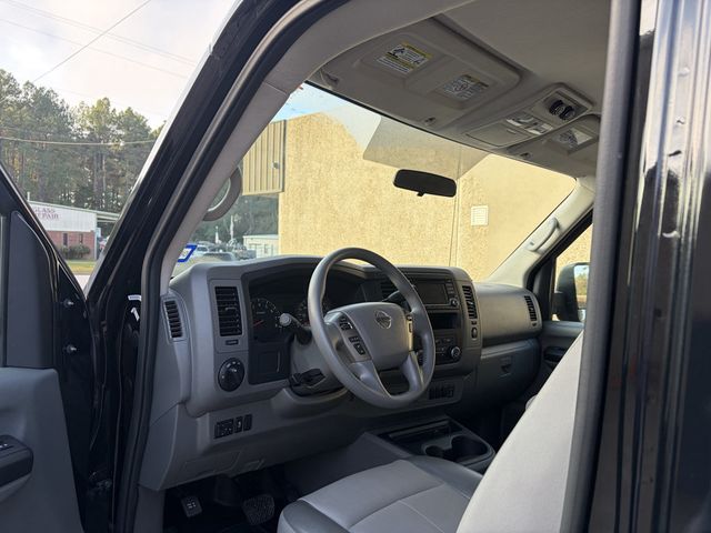 2018 Nissan NV Passenger 2018 Nissan Bus  - 22954729 - 22
