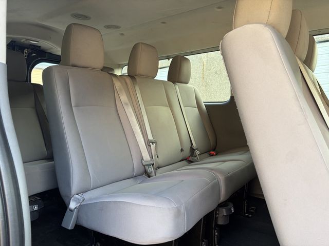 2018 Nissan NV Passenger 2018 Nissan Bus  - 22954729 - 26