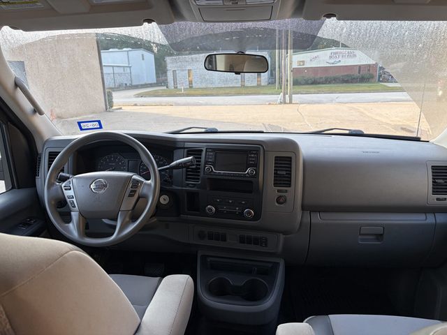 2018 Nissan NV Passenger 2018 Nissan Bus  - 22954729 - 29