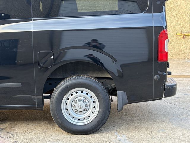 2018 Nissan NV Passenger 2018 Nissan Bus  - 22954729 - 5