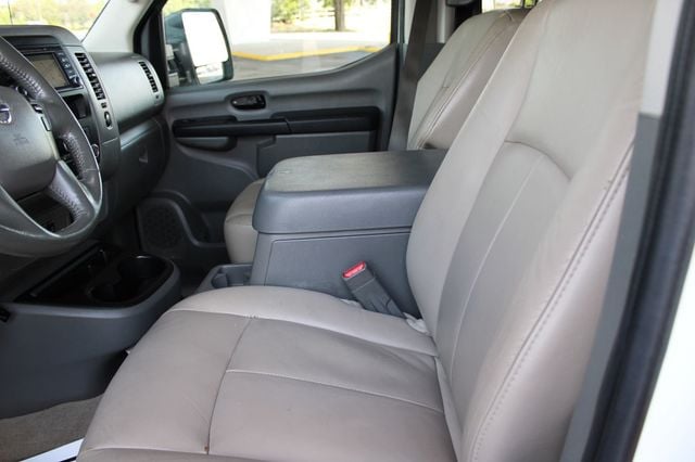 2018 Nissan NV Passenger NV3500 HD SL V8 - 23068909 - 9
