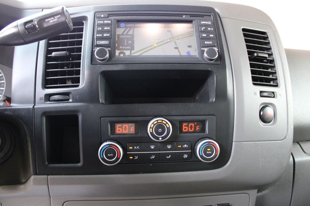 2018 Nissan NV Passenger NV3500 HD SL V8 - 23068909 - 11