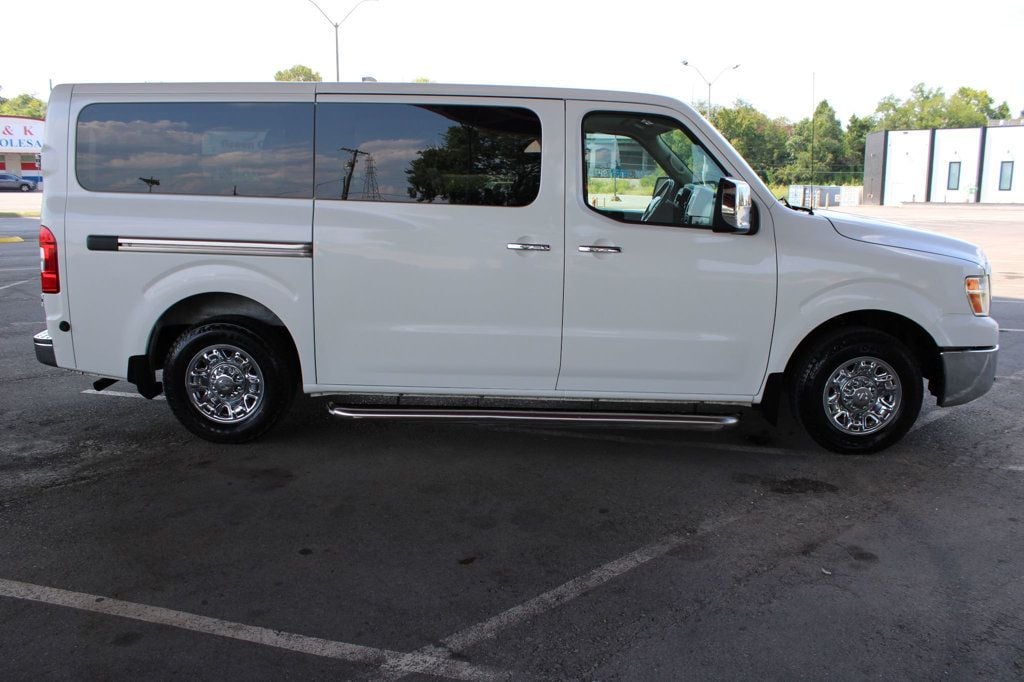 2018 Nissan NV Passenger NV3500 HD SL V8 - 23068909 - 4