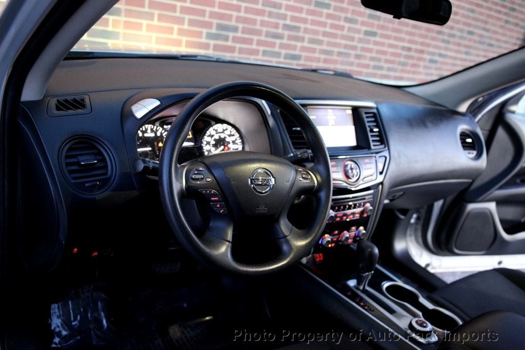 2018 Nissan Pathfinder 4x4 S - 22929566 - 18