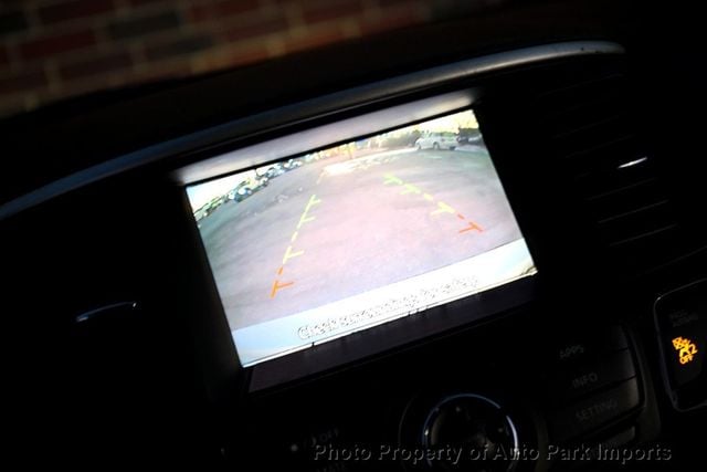 2018 Nissan Pathfinder 4x4 S - 22929566 - 24