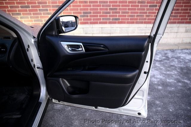 2018 Nissan Pathfinder 4x4 S - 22929566 - 29