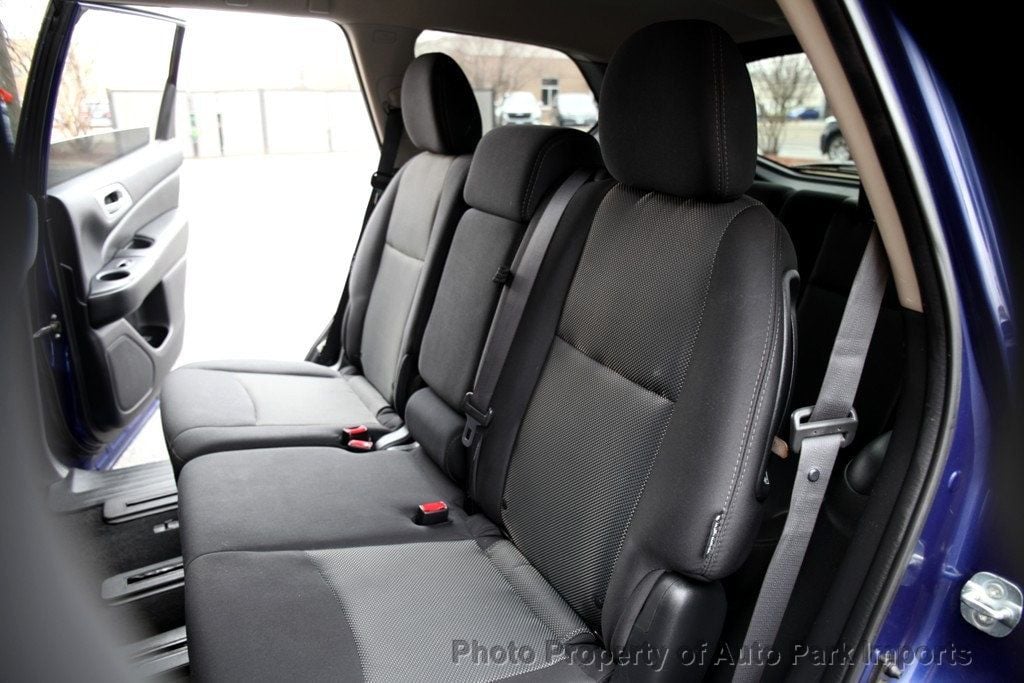 2018 Nissan Pathfinder 4x4 S - 22959940 - 24