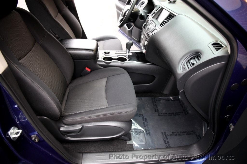 2018 Nissan Pathfinder 4x4 S - 22959940 - 29