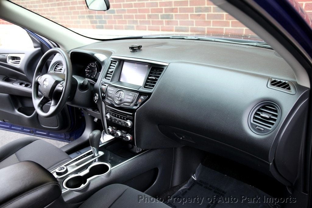 2018 Nissan Pathfinder 4x4 S - 22959940 - 32