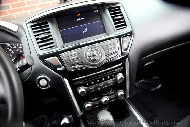 2018 Nissan Pathfinder 4x4 S - 22959940 - 34