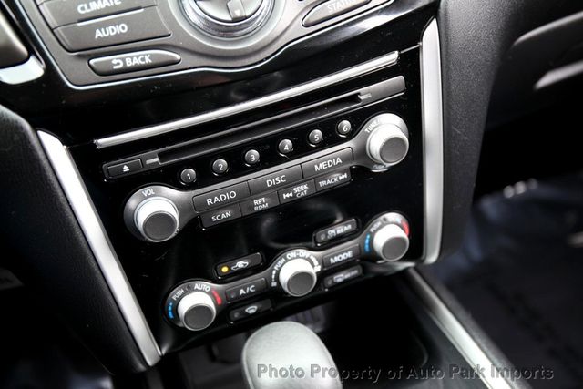 2018 Nissan Pathfinder 4x4 S - 22959940 - 36