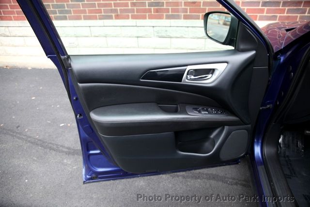 2018 Nissan Pathfinder 4x4 S - 22959940 - 40