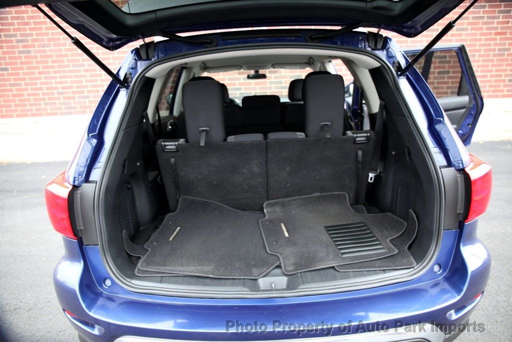 2018 Nissan Pathfinder 4x4 S - 22959940 - 44