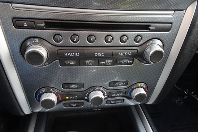 2018 Nissan Pathfinder 4x4 SL - 22932052 - 19