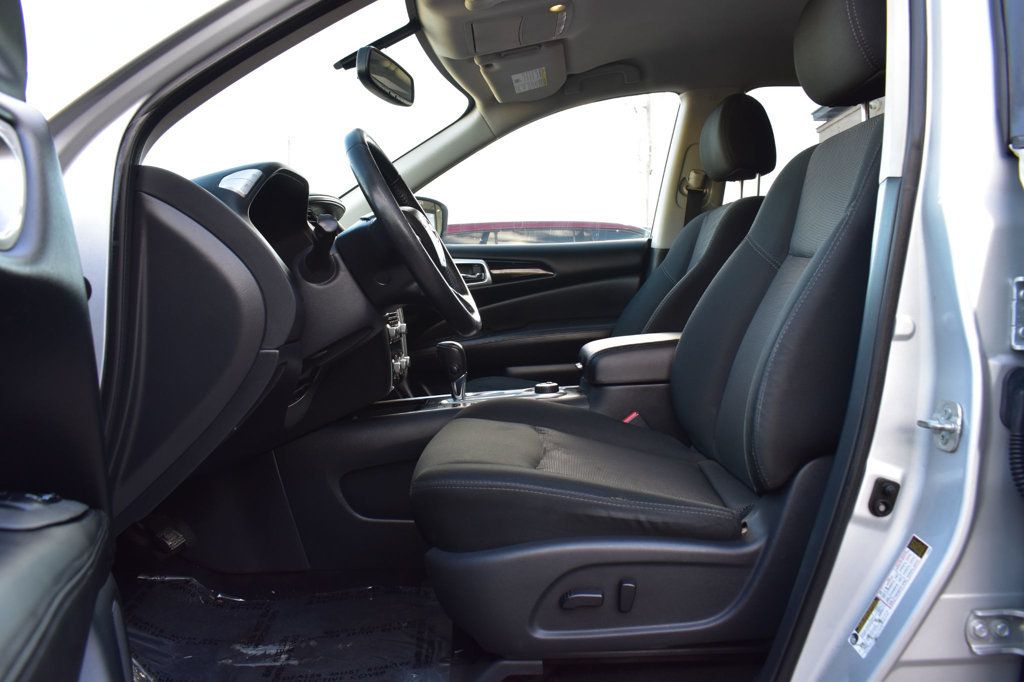 2018 Nissan Pathfinder 4x4 SV - 23078988 - 11