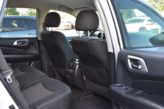 2018 Nissan Pathfinder 4x4 SV - 23078988 - 19