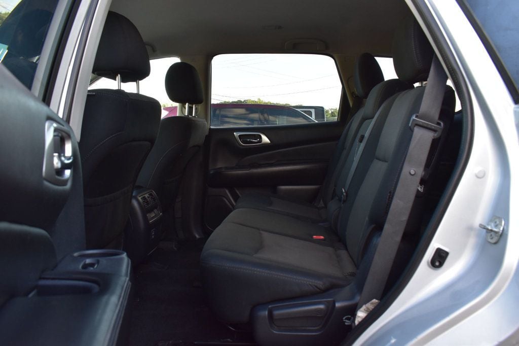 2018 Nissan Pathfinder 4x4 SV - 23078988 - 20