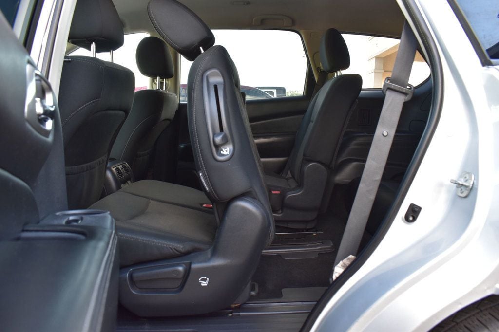2018 Nissan Pathfinder 4x4 SV - 23078988 - 22