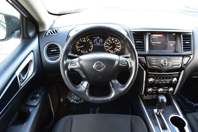2018 Nissan Pathfinder 4x4 SV - 23078988 - 27