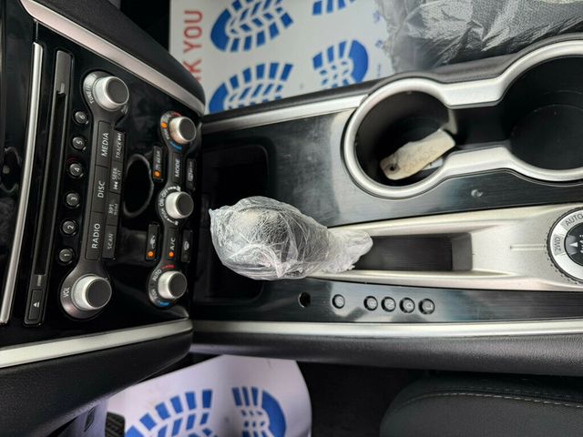 2018 Nissan Pathfinder 4x4 SV - 23002358 - 24