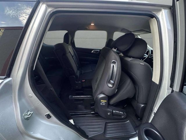 2018 Nissan Pathfinder 4x4 SV - 22934057 - 32