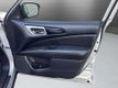 2018 Nissan Pathfinder 4x4 SV - 22934057 - 34