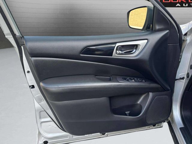2018 Nissan Pathfinder 4x4 SV - 22934057 - 8