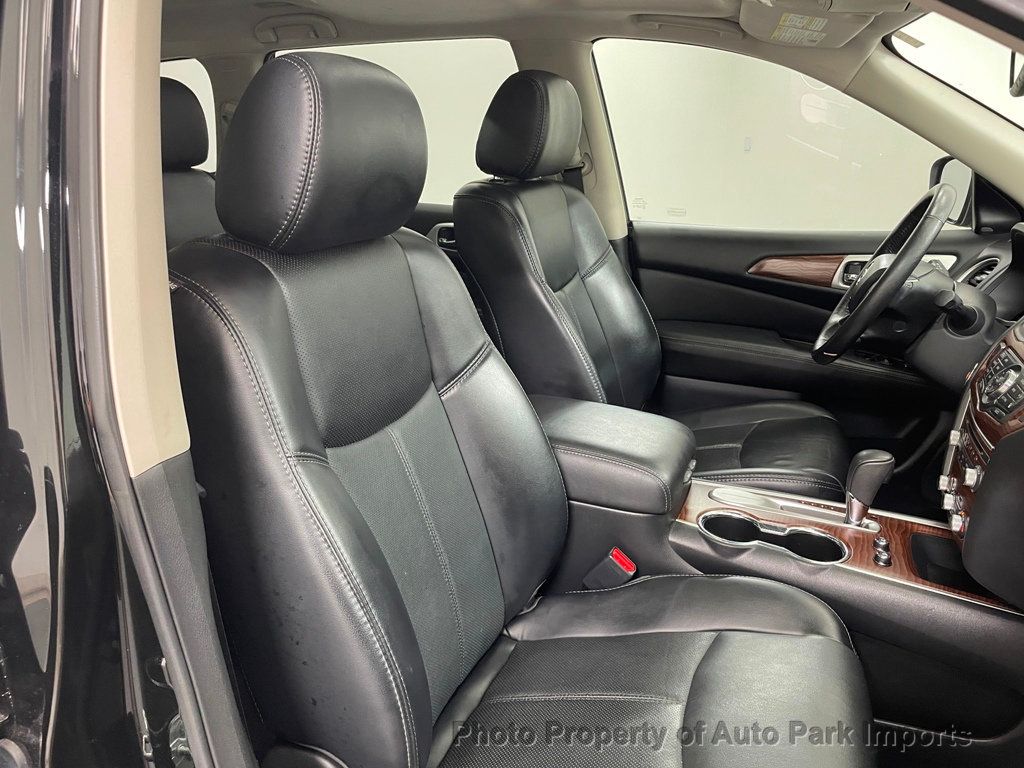 2018 Nissan Pathfinder FWD Platinum - 21048180 - 24