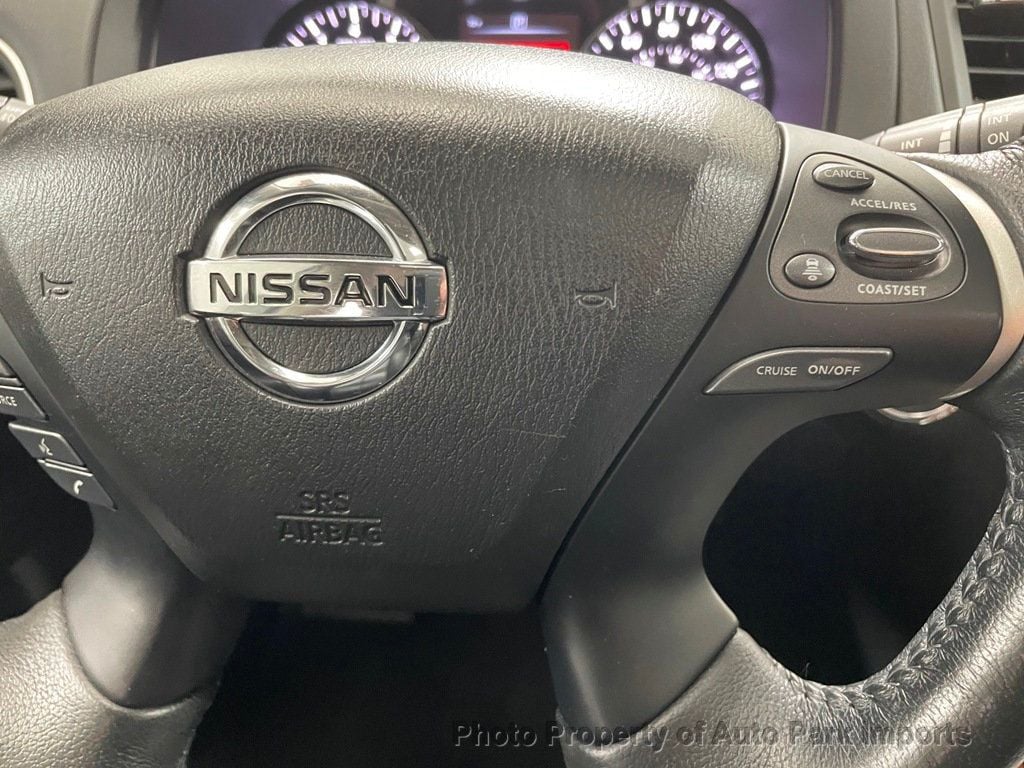 2018 Nissan Pathfinder FWD Platinum - 21048180 - 37