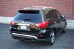 2018 Nissan Pathfinder FWD S - 22886648 - 17