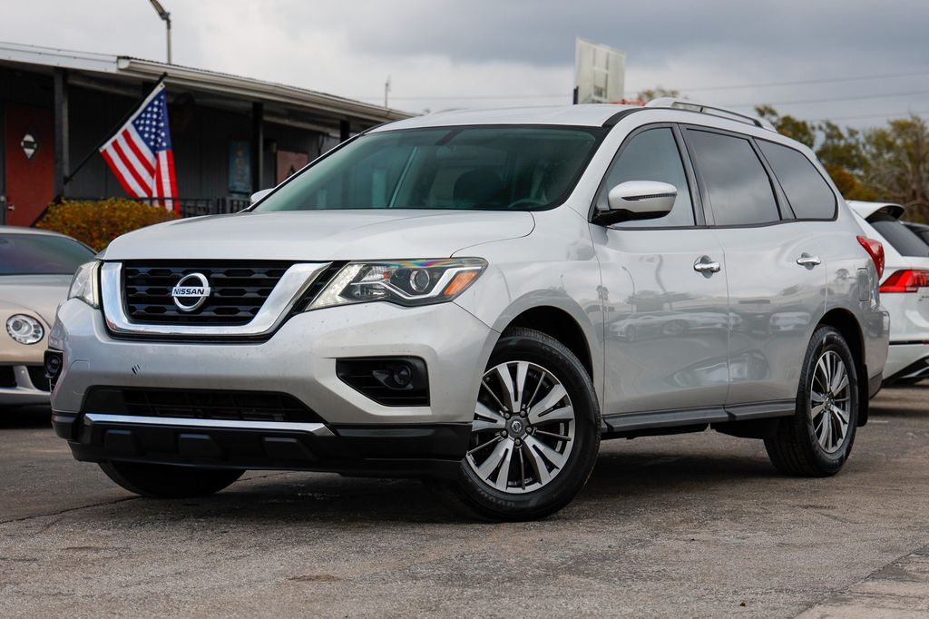 2018 Nissan Pathfinder FWD S - 22990149 | Video 1