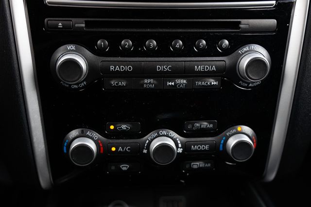 2018 Nissan Pathfinder FWD S - 22990149 - 33