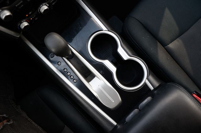 2018 Nissan Pathfinder FWD S - 22990149 - 38