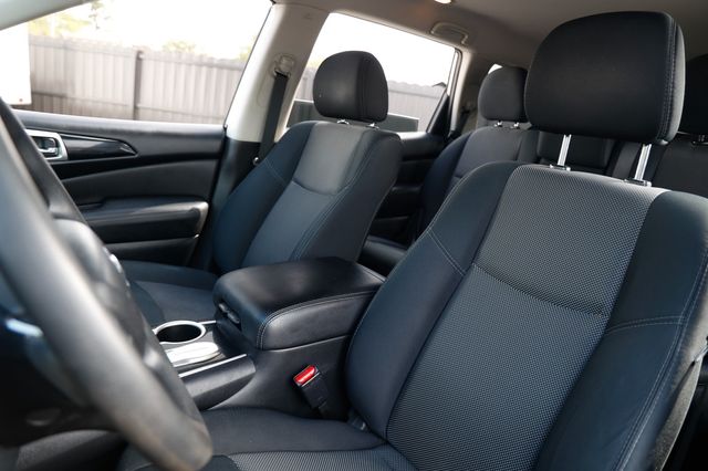 2018 Nissan Pathfinder FWD S - 22990149 - 8