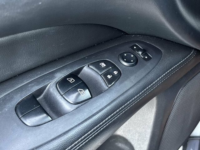2018 Nissan Pathfinder FWD SL - 23092015 - 38