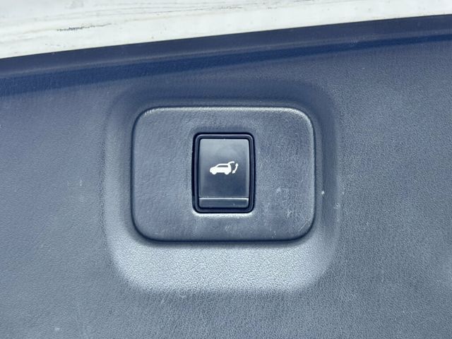 2018 Nissan Pathfinder FWD SL - 23092015 - 45