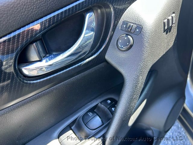 2018 Nissan Rogue  - 23035602 - 12