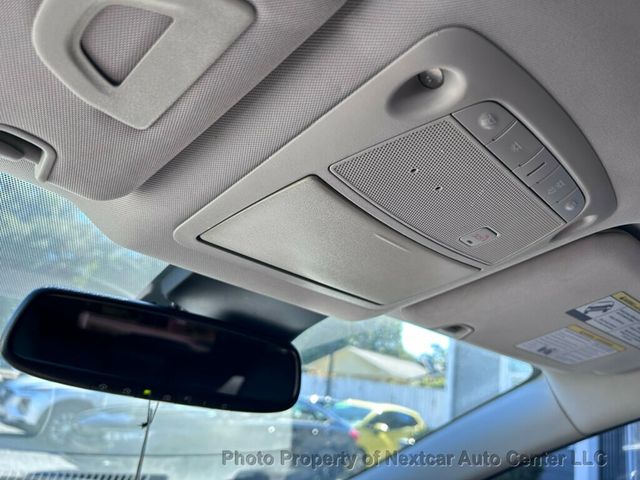 2018 Nissan Rogue  - 23035602 - 18
