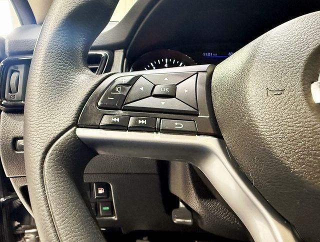 2018 Nissan Rogue AWD S - 22932368 - 11