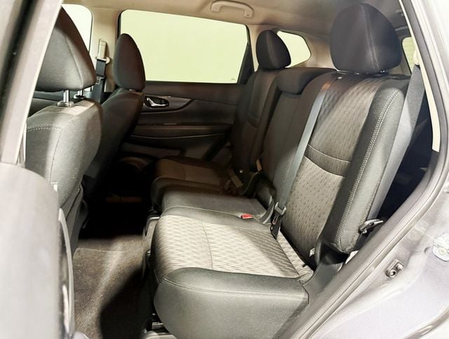 2018 Nissan Rogue AWD S - 22932368 - 27