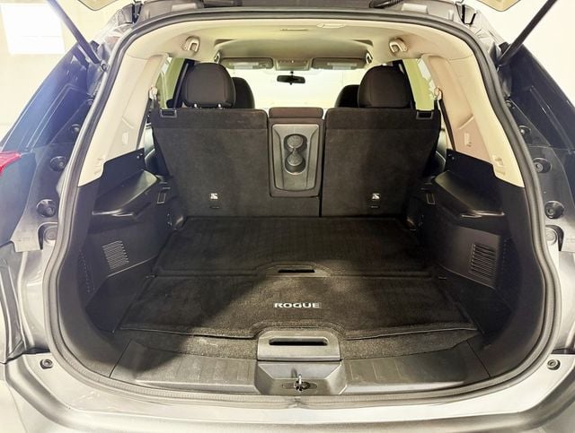 2018 Nissan Rogue AWD S - 22932368 - 30