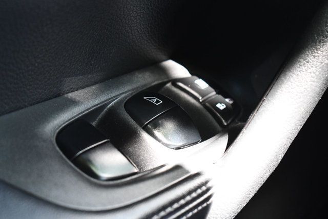 2018 Nissan Rogue AWD SL - 23036207 - 11
