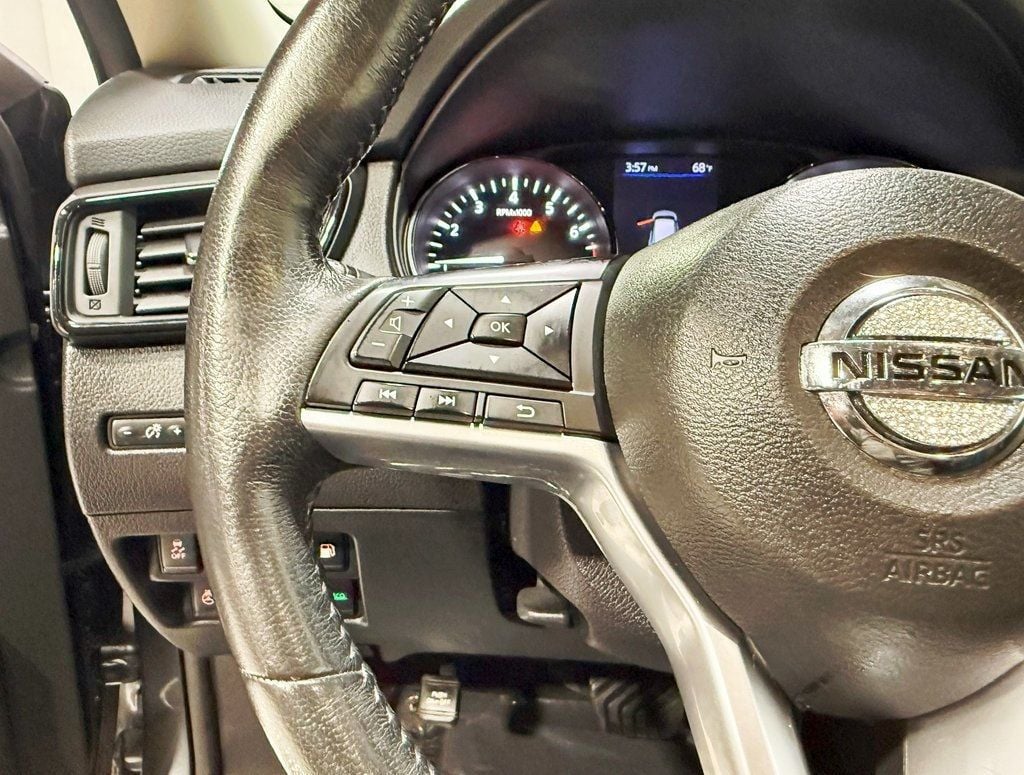 2018 Nissan Rogue SL Hybrid photo 9