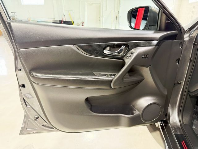 2018 Nissan Rogue AWD SL Hybrid - 22902868 - 29