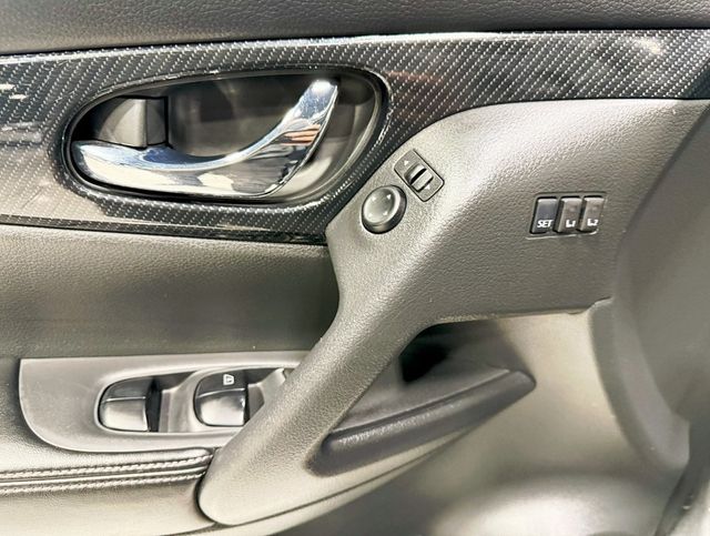 2018 Nissan Rogue AWD SL Hybrid - 22902868 - 30